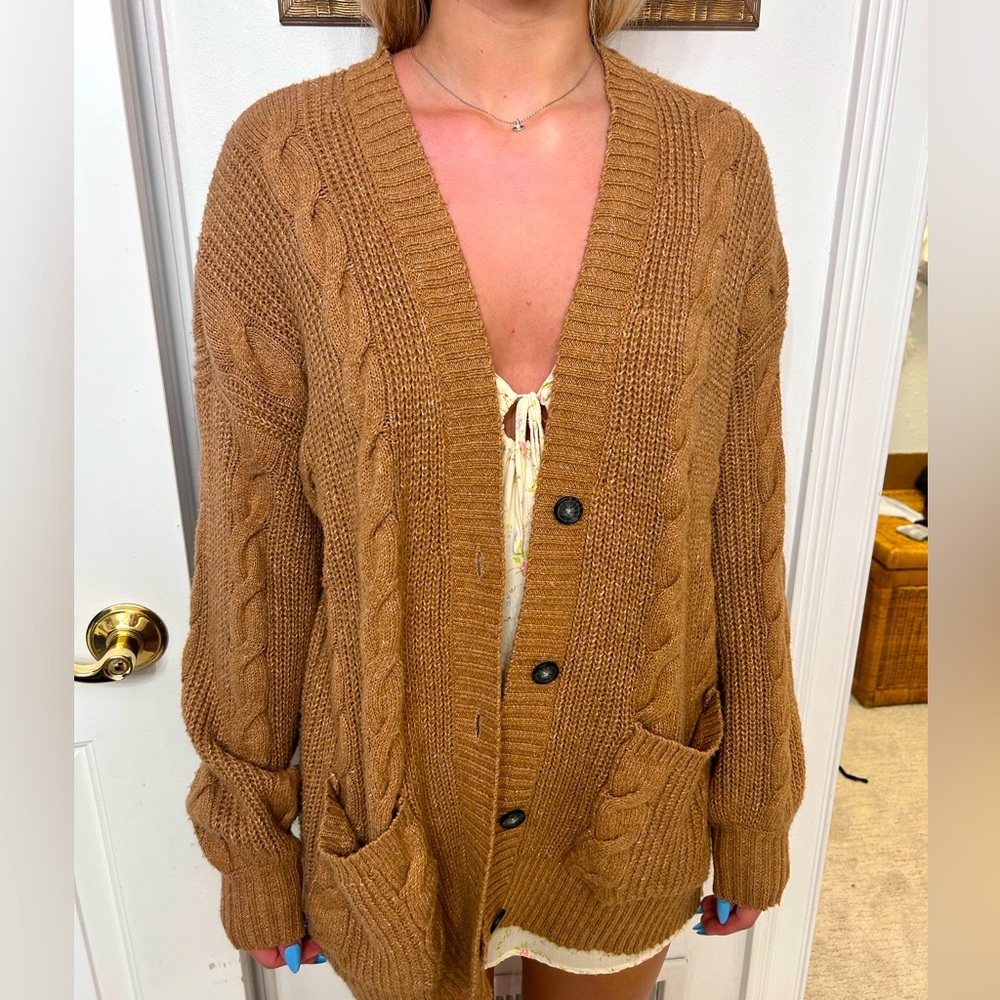 American Eagle Women’s Brown Loose-Fit Cardigan